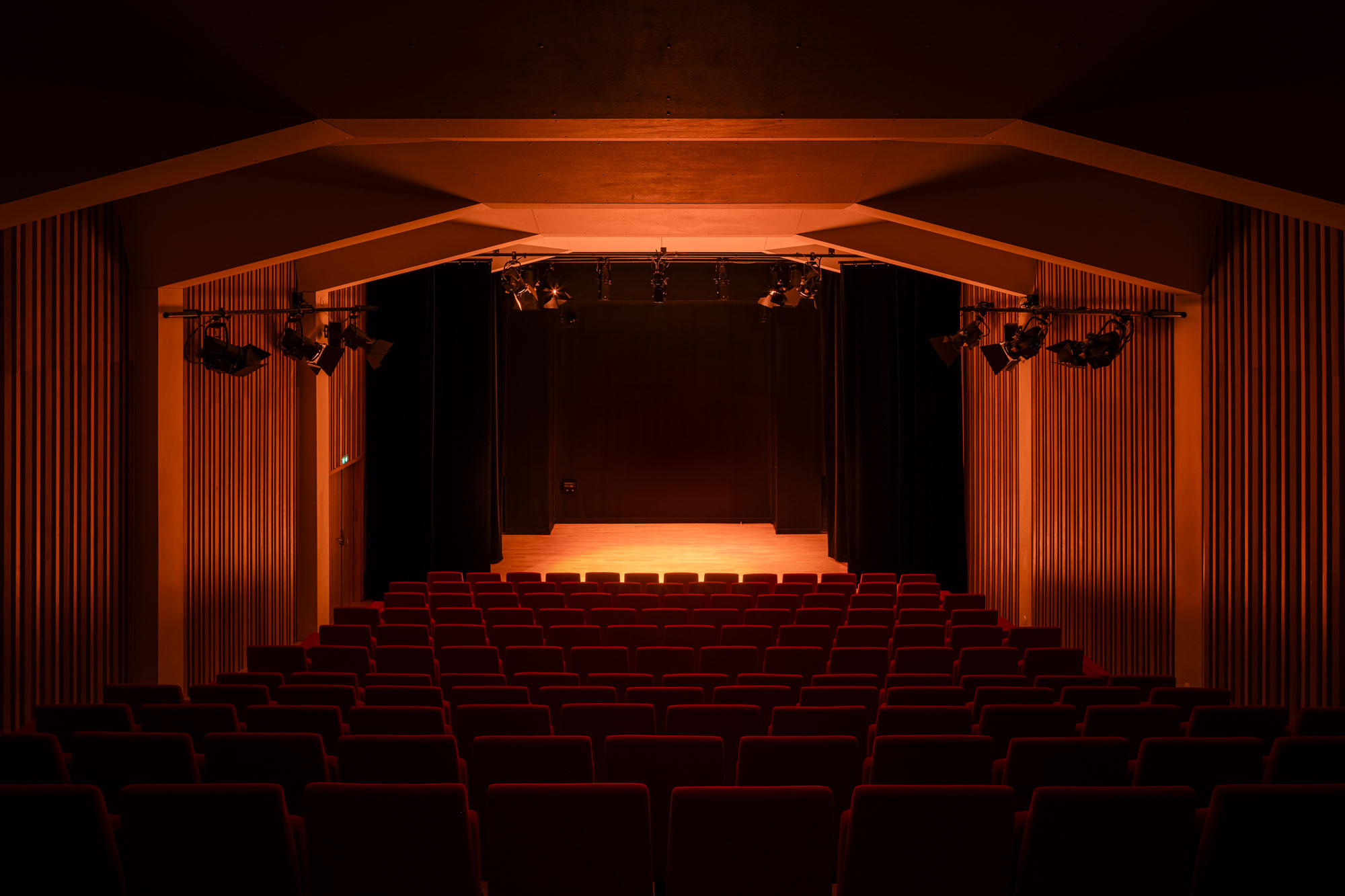 lycee-auditorium-galerie-architecture-gaspard-saint-macary-architecte-gsma-14